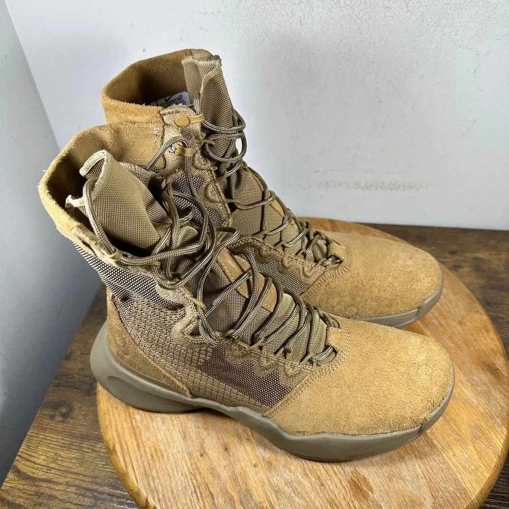Nike SFB Gen 2 8 Inch Tactical Boots British Khaki Mens 8 DD0007-900